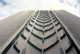 花紋輸送帶怎麽正確安裝？帶體多處橫斷是怎麽造成的？