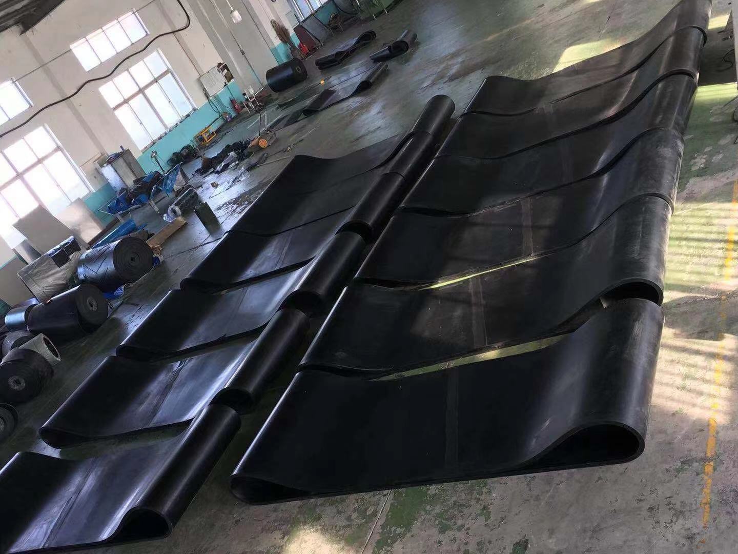 橡膠環形蜜桃久久国产AV一区二区